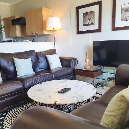Westpoint Sandton Apartments โจฮันเนสเบิร์ก ภายนอก รูปภาพ